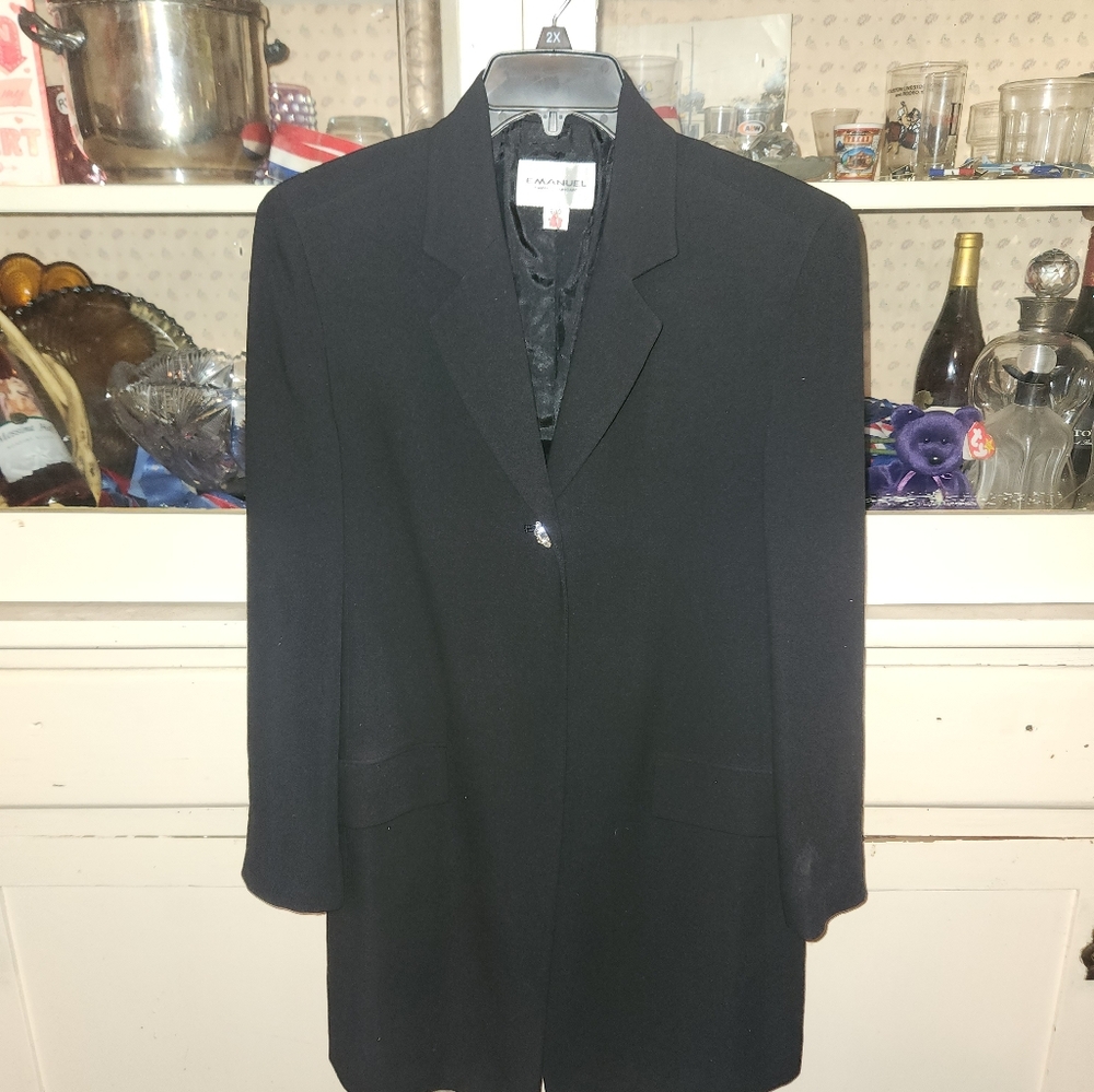 Elegant Black Women's Blazer